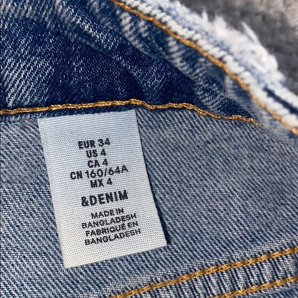 🔥H&M High waist Distressed Denim skirt - Picture 6 of 10